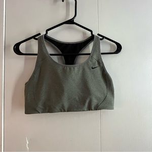 Nike Medium Support Bra
